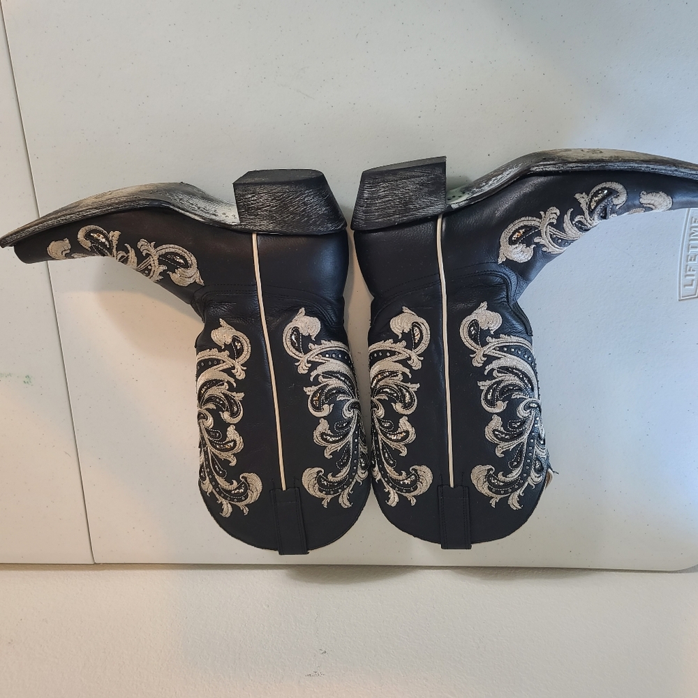 Shyanne Sloan Western Leather Square Toe Embroidered Boots Size 7 - Picture 9 of 14